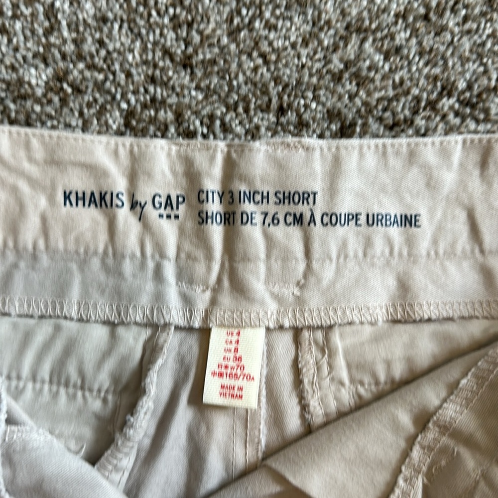 Khakis by Gap, size 4 - Picture 3 of 3